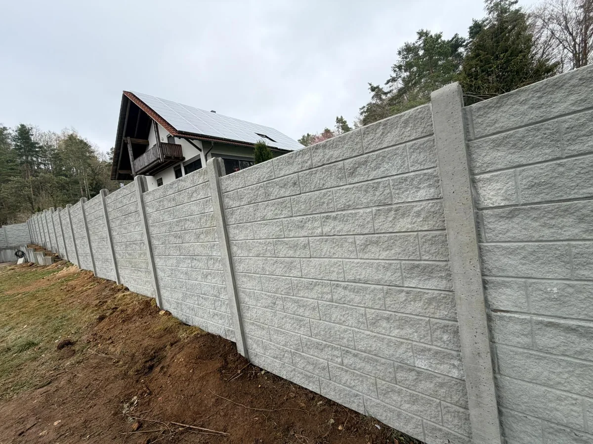Betonzaun Projekt Modell 15 – Miko Beton Zaun