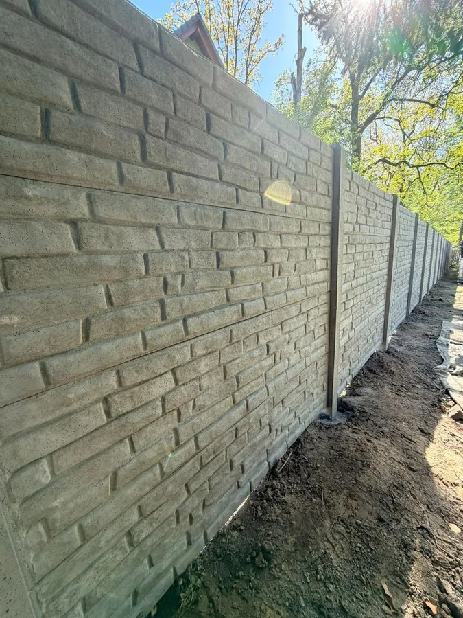 Betonzaun Projekt Modell 18 – Miko Beton Zaun