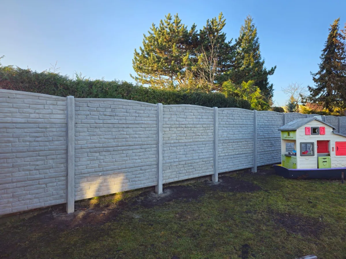 Betonzaun Projekt Modell 34 – Miko Beton Zaun