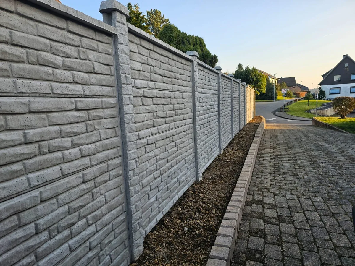 Betonzaun Projekt Modell 40 – Miko Beton Zaun