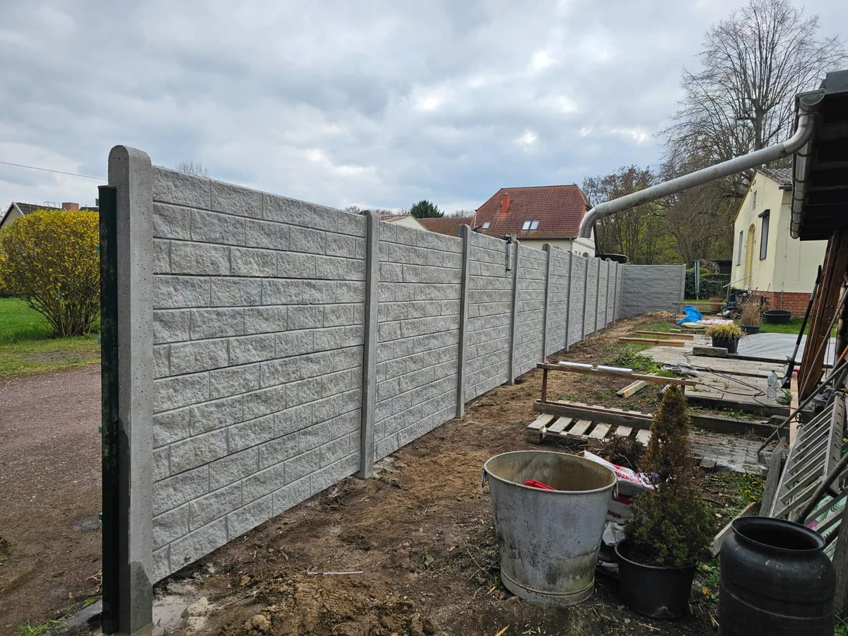 Betonzaun Projekt Modell 41 – Miko Beton Zaun
